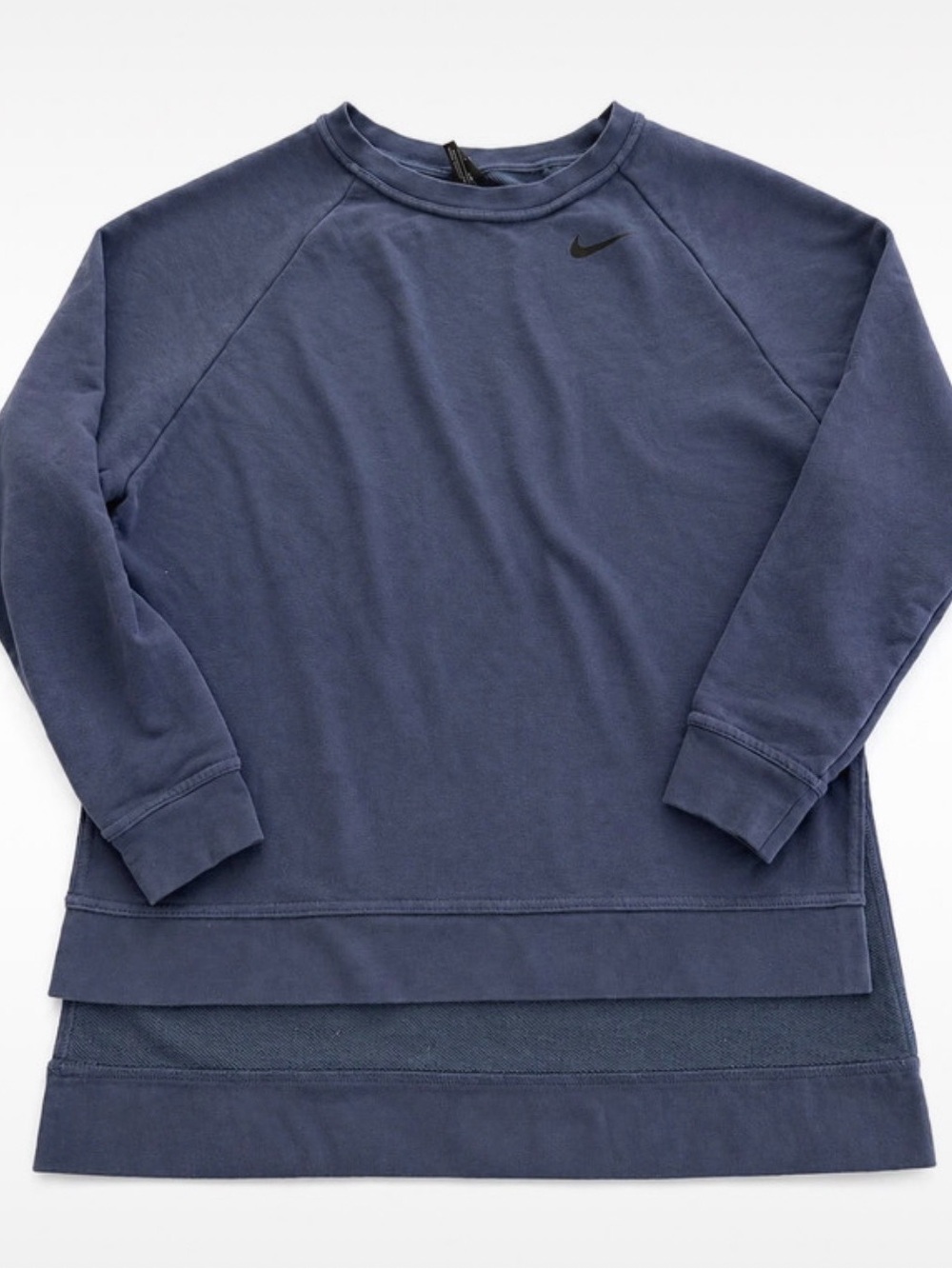 Nike women's Dark Blue Crewneck Sweatshirt